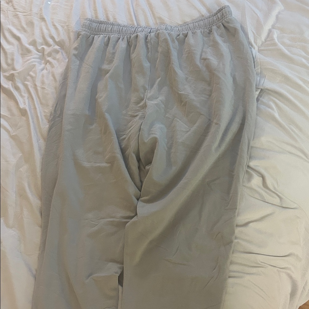 SKIMS Light Gray Jersey Lounge Jogger Pants- Men's - Picture 7 of 14